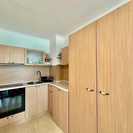 Apartamento Modern One-bedroom In Diamant By Menada *